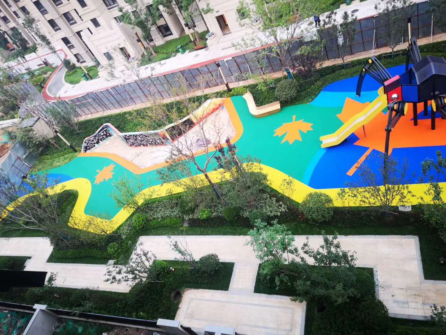 小區(qū)塑膠地面場地實拍